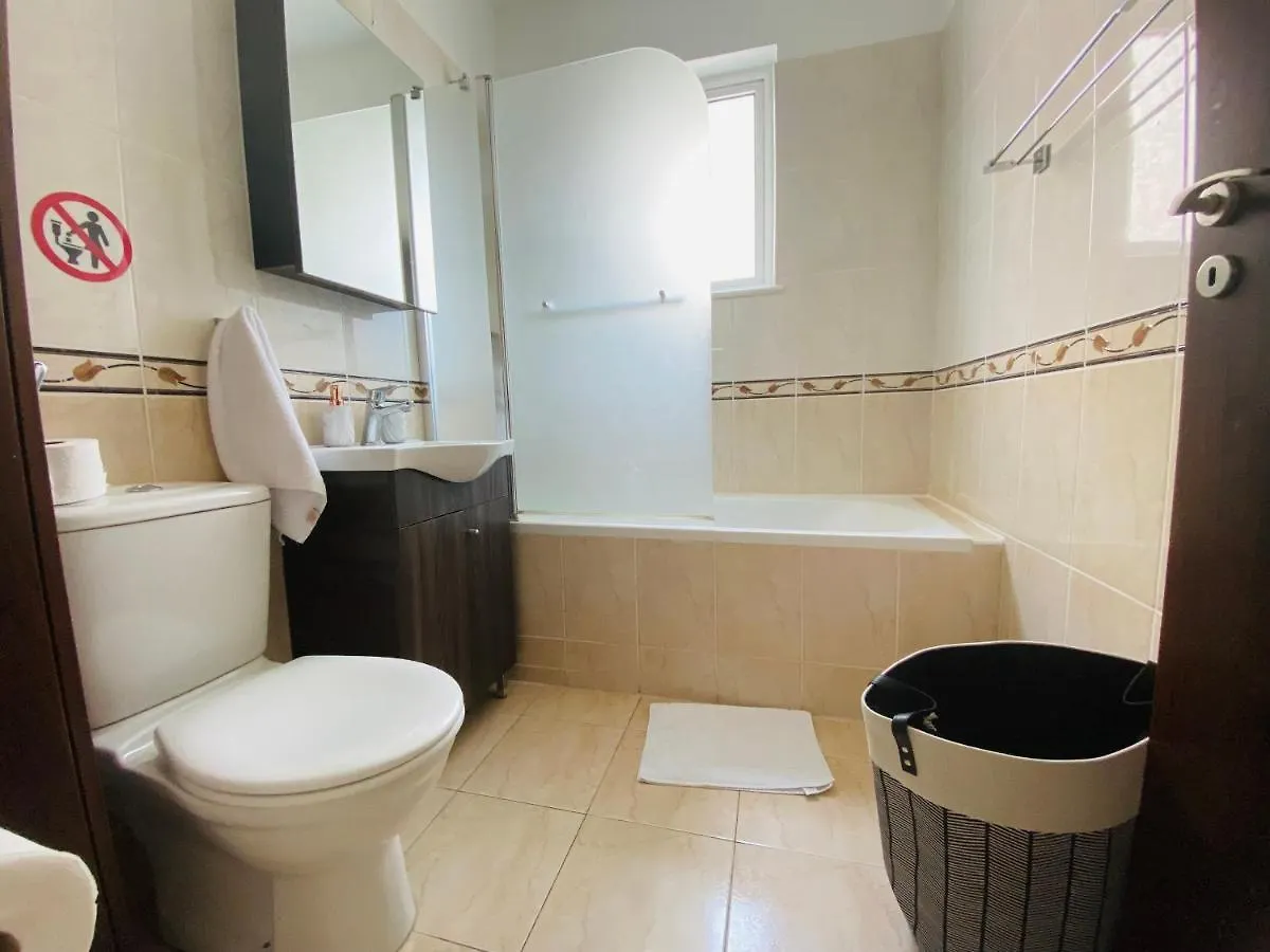 Apollo 2-Br Apt In Larnaca Cyprus