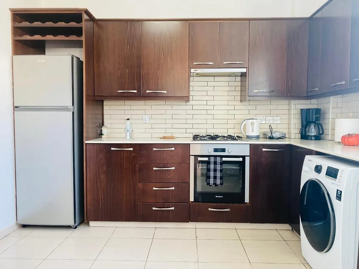 Apollo 2-Br Apt In Larnaca Cyprus